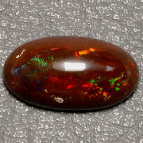 Opale de feu multicolore naturelle coupe ovale, 5,06 ct, opaque