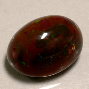 Opale de feu multicolore naturelle coupe ovale, 10,39 ct, opaque