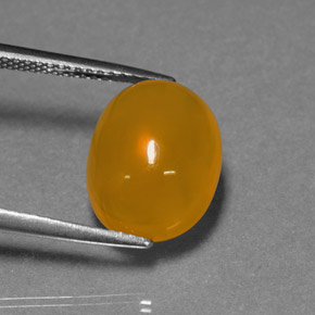 Opale de feu orange naturelle coupe ovale, 4,76 ct, translucide
