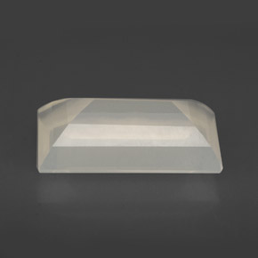 Opale de feu blanc naturelle transparent, 3,87 ct, transparent / translucide