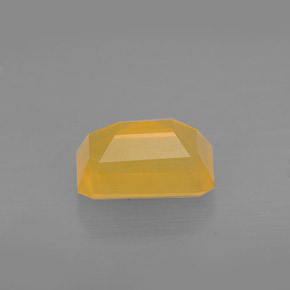 Opale de feu Jaune orange naturelle Taille émeraude, 1.68 ct, Translucide