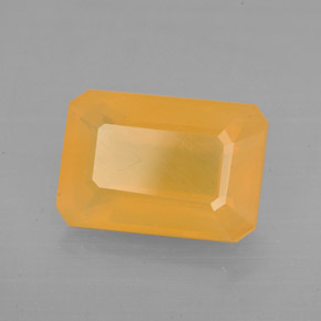 Opale de feu orange naturelle taille émeraude, 3,35 ct, translucide