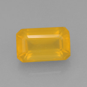 Opale de feu Jaune orange naturelle Taille émeraude, 1.20 ct, Translucide