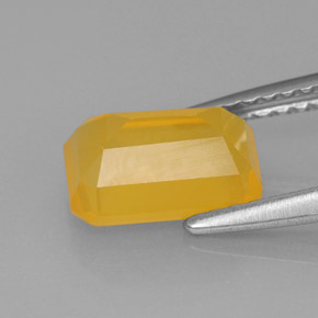 Opale de feu Jaune orange naturelle Taille émeraude, 1.20 ct, Translucide