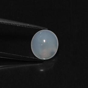 Opale de feu blanc naturelle coupe ovale, 2,09 ct, transparent