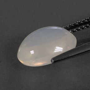 Opale de feu blanc naturelle coupe ovale, 2,24 ct, transparent