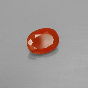 Opale de feu Orange rougeâtre naturelle Coupe ovale, 0.89 ct, Transparent