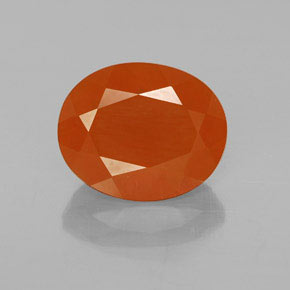 Opale de feu Orange rougeâtre naturelle Coupe ovale, 4.76 ct, Transparent