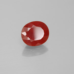 Opale de feu Orange rougeâtre naturelle Coupe ovale, 1.41 ct, Transparent