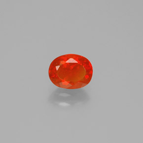 Opale de feu Orange rougeâtre naturelle Coupe ovale, 0.62 ct, Transparent