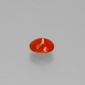 Opale de feu Orange rougeâtre naturelle Coupe ovale, 0.62 ct, Transparent