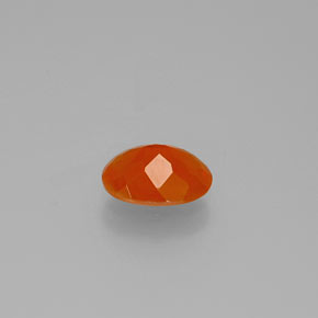 Opale de feu orange naturelle coupe ovale, 0,75 ct, transparent