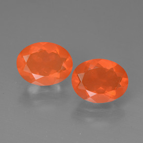 Achetez naturel ct Orange Opale de feu gems, Coupe ovale, En provenance Mexique chez GemSelect. En stock, livraison internationale!