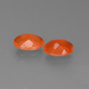 Achetez naturel 1.40ct Orange feu Opale de feu gems, Coupe ovale, En provenance Mexique chez GemSelect. En stock, livraison internationale!