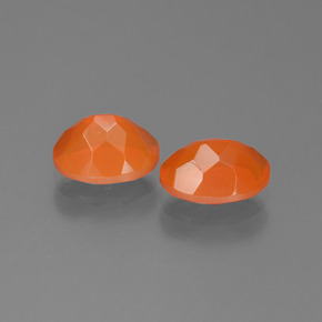 Achetez naturel ct Orange Opale de feu gems, Coupe ovale, En provenance Mexique chez GemSelect. En stock, livraison internationale!