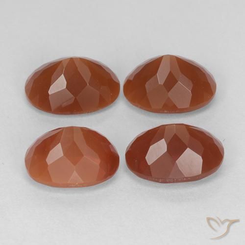 Shop natural 2.87ct Rouge moyen-foncé Opale de feu gems, ovale, from Mexique at GemSelect. In stock, global shipping!