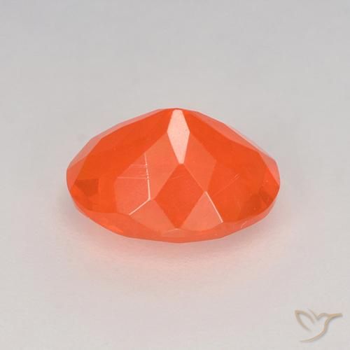 Opale de feu orange naturelle coupe ovale, 0,80 ct, transparent