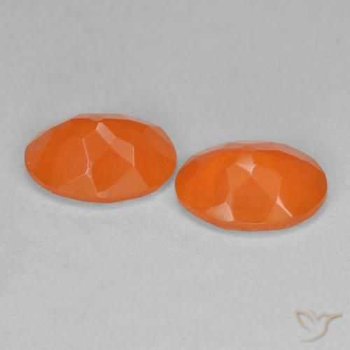 Shop natural 1.33ct Orange abricot chaud Opale de feu gems, ovale, from Mexique at GemSelect. In stock, global shipping!
