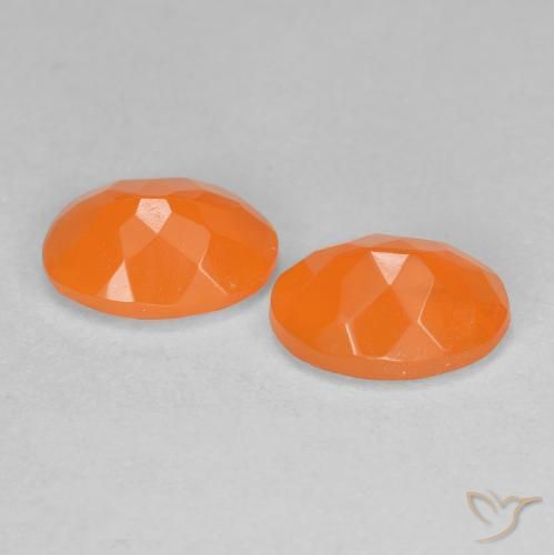 Shop natural 1.49ct Orange moyen Opale de feu gems, ovale, from Mexique at GemSelect. In stock, global shipping!