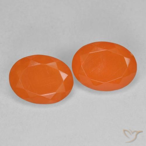 Shop natural 1.48ct Orange abricot chaud Opale de feu gems, ovale, from Mexique at GemSelect. In stock, global shipping!