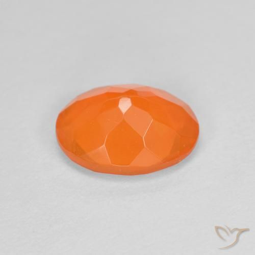 Opale de feu Orange moyen naturelle ovale, 0.72 ct, Transparent