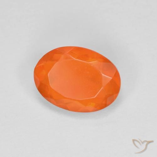 Opale de feu Orange moyen naturelle ovale, 0.68 ct, Transparent