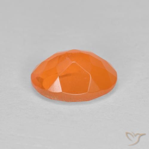 Opale de feu Orange rougeâtre naturelle ovale, 0.83 ct, Translucide