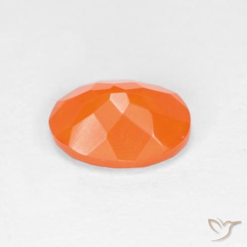 Opale de feu Orange abricot chaud naturelle ovale, 0.70 ct, Translucide
