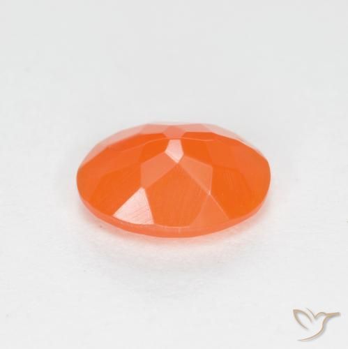 Opale de feu Orange moyen naturelle ovale, 0.58 ct, Translucide