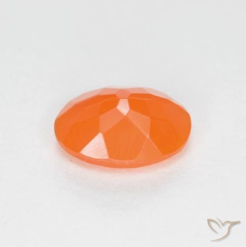 Opale de feu Orange moyen naturelle ovale, 0.62 ct, Translucide