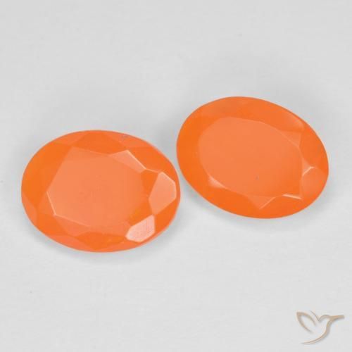 Shop natural 1.08ct Orange abricot chaud Opale de feu gems, ovale, from Mexique at GemSelect. In stock, global shipping!