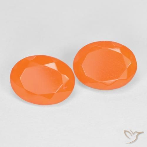 Shop natural 1.56ct Orange moyen Opale de feu gems, ovale, from Mexique at GemSelect. In stock, global shipping!