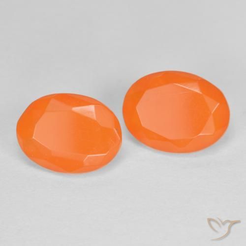 Shop natural 1.31ct Orange moyen Opale de feu gems, ovale, from Mexique at GemSelect. In stock, global shipping!