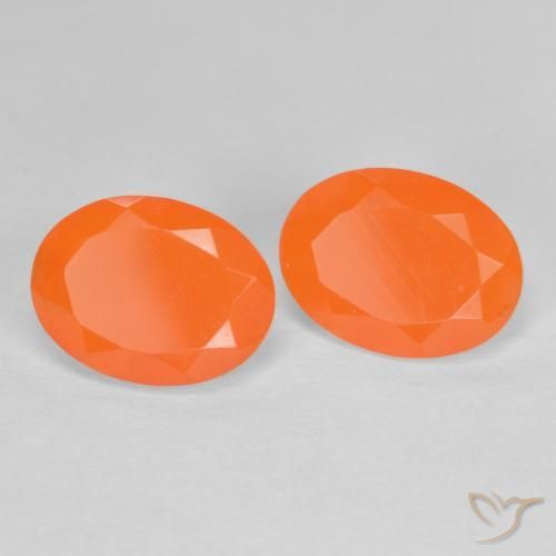 Shop natural 1.36ct Orange moyen Opale de feu gems, ovale, from Mexique at GemSelect. In stock, global shipping!