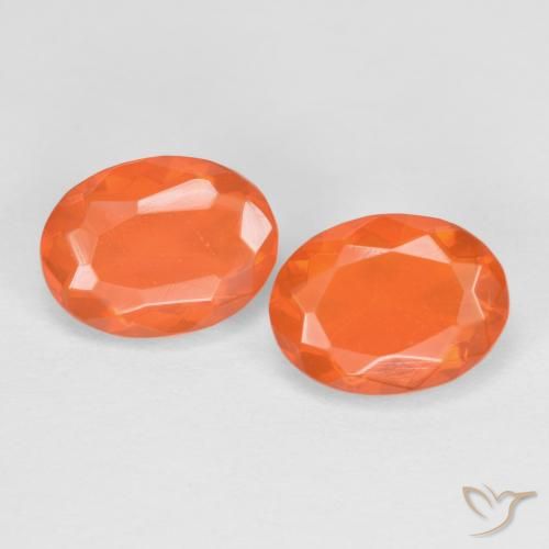 Achetez naturel 1.47ct Orange vif Opale de feu gems, Coupe ovale, En provenance Mexique chez GemSelect. En stock, livraison internationale!