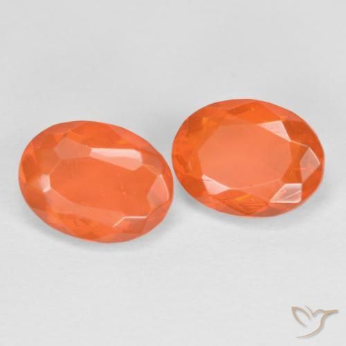 Achetez naturel 1.47ct Orange vif Opale de feu gems, Coupe ovale, En provenance Mexique chez GemSelect. En stock, livraison internationale!