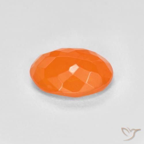 Opale de feu Orange abricot chaud naturelle ovale, 0.65 ct, Transparent