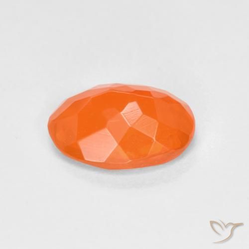 Opale de feu Orange vif naturelle ovale, 0.65 ct, Transparent