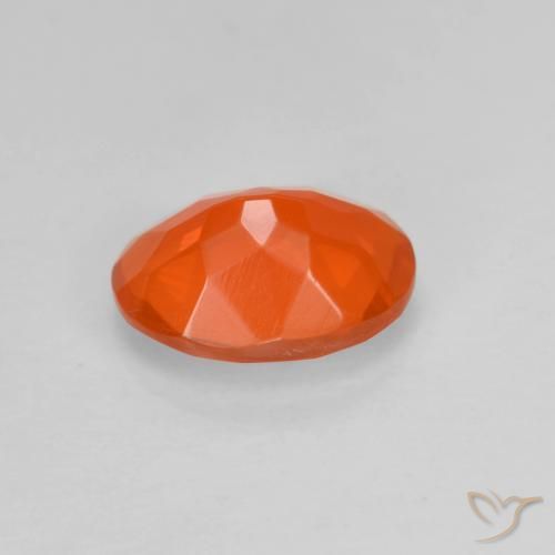 Opale de feu Orange vif naturelle ovale, 0.65 ct, Transparent