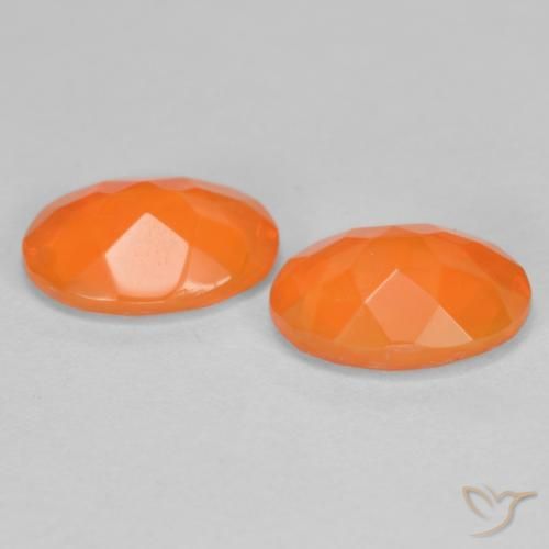 Shop natural 1.26ct Orange moyen Opale de feu gems, ovale, from Mexique at GemSelect. In stock, global shipping!