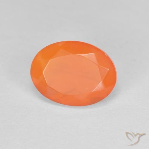 Opale de feu Orange moyen naturelle ovale, 0.85 ct, Transparent