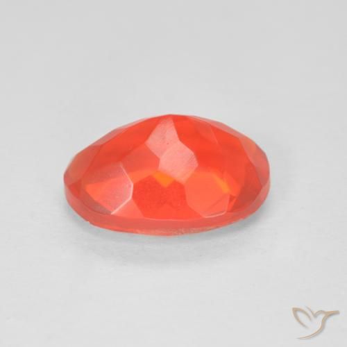 Opale de feu Rouge moyen naturelle Coupe ovale, 2.00 ct, Transparent
