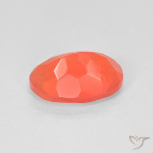 Opale de feu Rouge-orange cramoisi vif naturelle ovale, 1.30 ct, Transparent