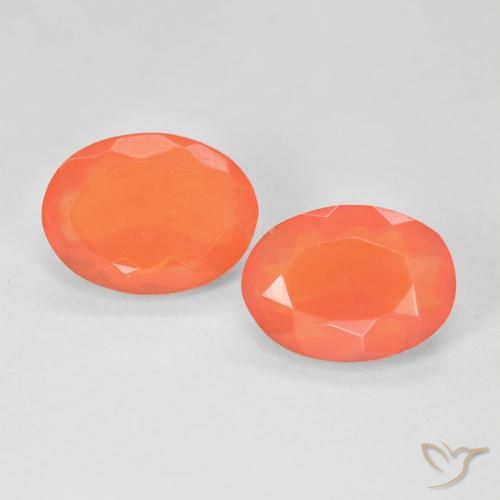 Shop natural 2.19ct Orange vif Opale de feu gems, ovale, from Mexique at GemSelect. In stock, global shipping!