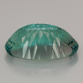 Fluorite multicolore naturelle coupe ovale, 70,27 ct, VVS