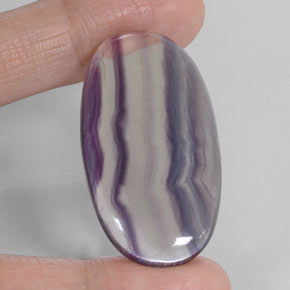 Fluorite multicolore naturelle coupe ovale, 60,84 ct, transparent