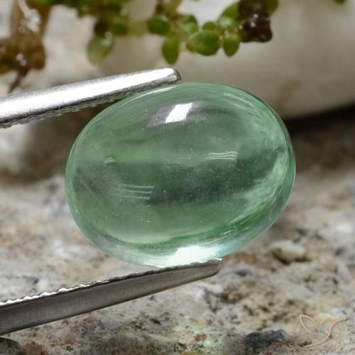 Fluorine Vert frais naturelle ovale, 4.23 ct, Transparent