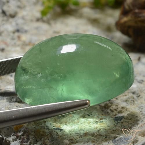 Fluorine Vert clair naturelle ovale, 32.31 ct, Transparent