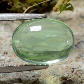 Fluorine Vert moyen naturelle ovale, 3.56 ct, Transparent
