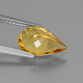 Béryl doré Jaune doré naturelle En forme de poire, 1.54 ct, VVS-VS